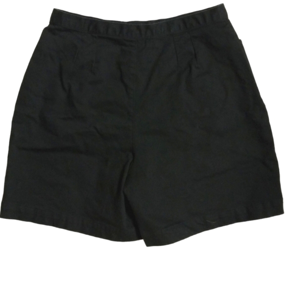 3/$15 Relatively Petite Shorts Black 6P - Picture 1 of 6
